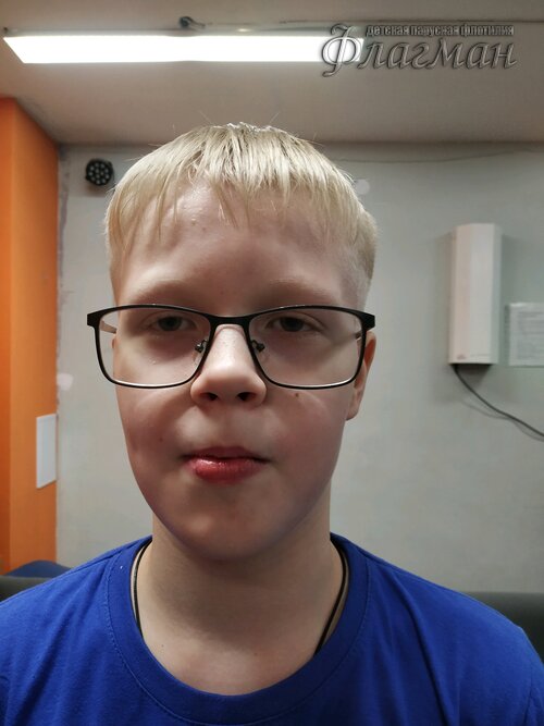 3f0535ce.ID Photo.102831
